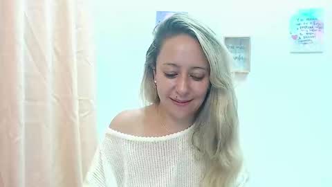 leah_susman online show from December 6, 2024, 2:02 am