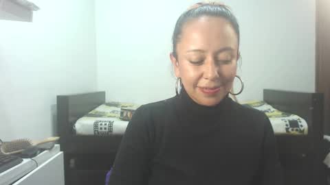 leah_susman online show from February 26, 2026, 4:00 am