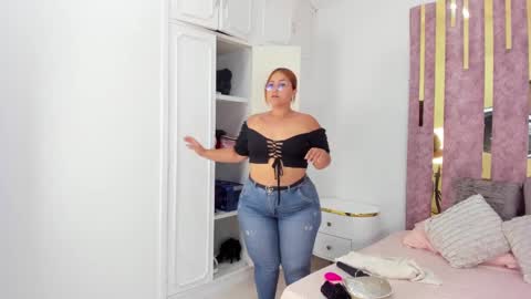 Leah  online show from January 14, 2025, 12:00 am