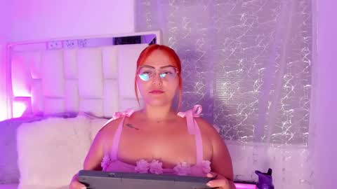 Leah  online show from October 3, 2025, 1:46 am