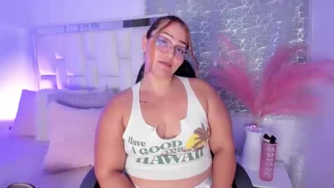 Leah  online show from May 30, 2026, 2:19 am