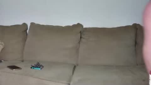 Leah jewel online show from April 24, 2026, 10:34 pm