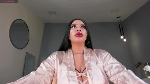 Snapshot of leahlombardi_ chatting on April 28, 2026, 3:33 am leahlombardi_ online show from April 28, 2026, 3:33 am