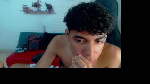 leam_1 online show from November 15, 2025, 9:43 pm