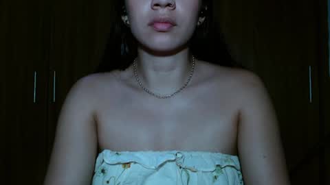 Snapshot of leanaalhub chatting on December 22, 2024, 6:06 am leanaalhub online show from December 22, 2024, 6:06 am