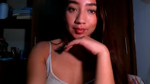 leanaalhub online show from December 4, 2025, 11:02 pm