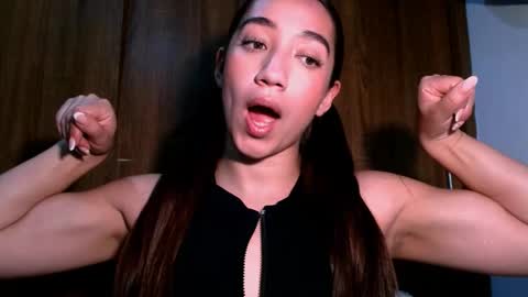 leanaalhub online show from February 17, 2026, 11:33 pm