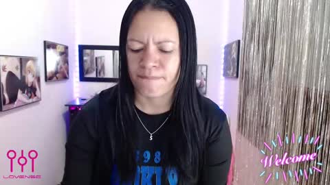 Leandra online show from October 14, 2025, 12:50 pm