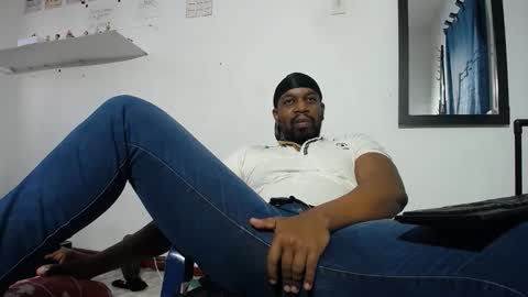 Snapshot of leandrohurtado69 chatting on May 15, 2026, 10:28 pm Latino hot online show from May 15, 2026, 10:28 pm