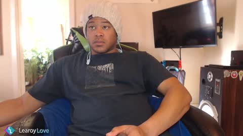 Learoy online show from January 7, 2025, 7:06 pm