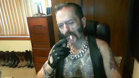 leathergreaser online show from December 29, 2024, 7:32 pm
