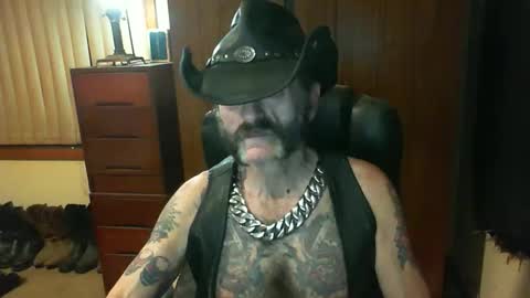 leathergreaser online show from September 21, 2025, 8:38 am