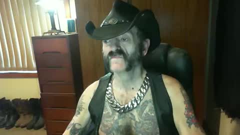 leathergreaser online show from September 27, 2025, 8:36 pm