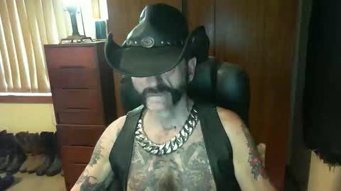 leathergreaser online show from October 16, 2025, 11:06 pm