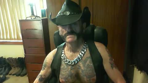 leathergreaser online show from October 19, 2025, 7:20 am