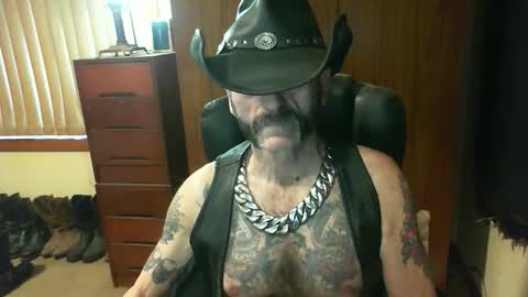 leathergreaser online show from October 21, 2025, 7:47 pm