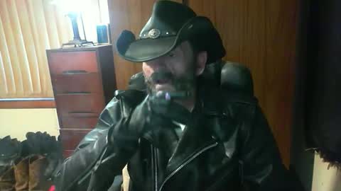 leathergreaser online show from June 6, 2026, 6:51 am