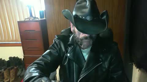 leathergreaser online show from June 7, 2026, 9:07 pm