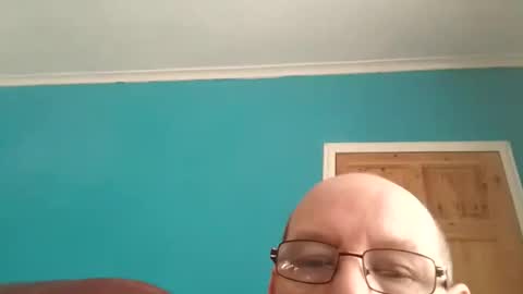 leatherpants68 online show from October 12, 2025, 8:57 am