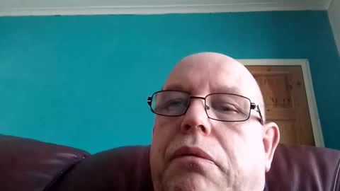 Snapshot of leatherpants68 chatting on April 19, 2026, 5:34 pm leatherpants68 online show from April 19, 2026, 5:34 pm