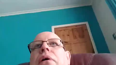 Snapshot of leatherpants68 chatting on May 30, 2026, 5:32 pm leatherpants68 online show from May 30, 2026, 5:32 pm