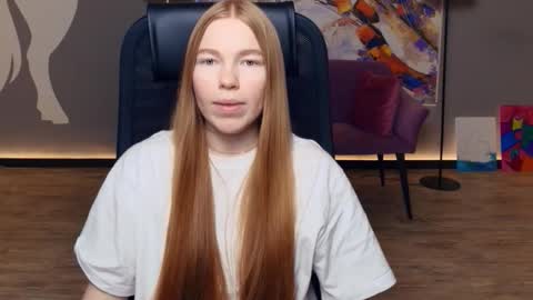 Lilly online show from December 13, 2025, 7:53 pm