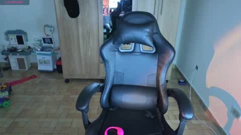 Lee online show from April 22, 2026, 6:31 pm