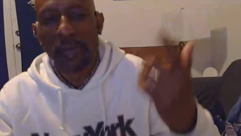 Ebony DeafGuy online show from January 18, 2026, 7:01 am