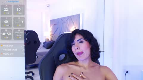 Snapshot of leethompson_ chatting on January 29, 2025, 6:07 pm Leet  online show from January 29, 2025, 6:07 pm