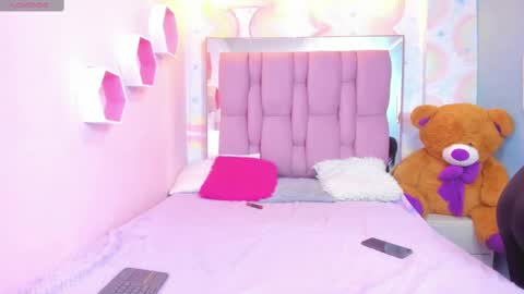 LEIGH ANGELS online show from March 12, 2025, 2:30 am