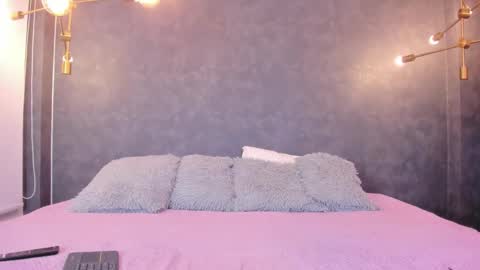 LEIGH ANGELS online show from November 14, 2025, 10:18 pm