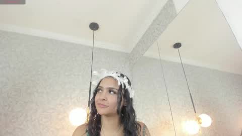 Snapshot of leigh_angels chatting on May 6, 2026, 10:15 pm LEIGH ANGELS online show from May 6, 2026, 10:15 pm