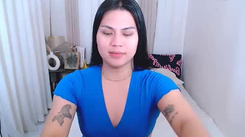 Snapshot of leighcortesi chatting on October 16, 2025, 3:35 pm Cailey online show from October 16, 2025, 3:35 pm