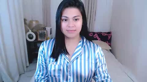 Snapshot of leighcortesi chatting on October 19, 2025, 2:07 pm Cailey online show from October 19, 2025, 2:07 pm