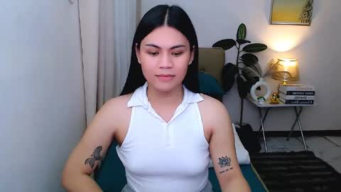 Snapshot of leighcortesi chatting on June 4, 2026, 12:11 pm Cailey online show from June 4, 2026, 12:11 pm