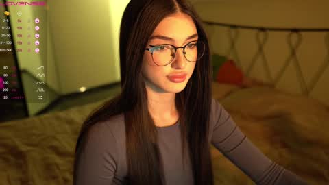 Leila online show from December 20, 2024, 4:46 pm