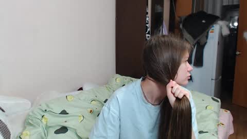 leila_bambi_ online show from December 30, 2024, 10:01 pm