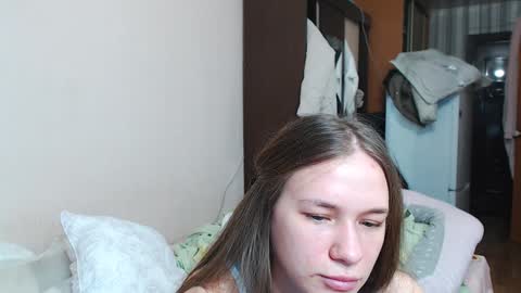 leila_bambi_ online show from January 10, 2025, 7:11 pm