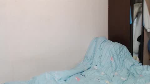 leila_bambi_ online show from February 20, 2025, 2:40 am