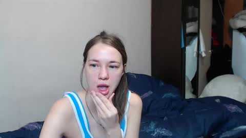 leila_bambi_ online show from February 21, 2025, 10:48 pm