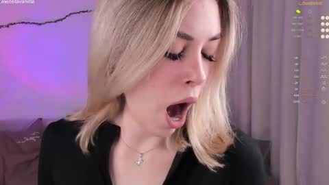 leilalafleur_ online show from June 10, 2026, 4:23 am