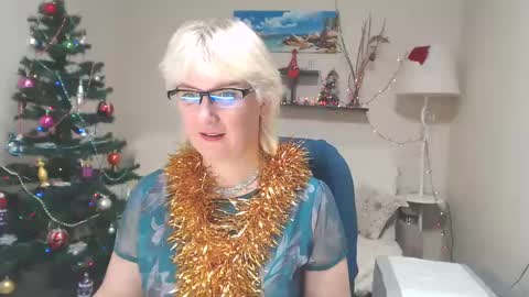 Leila Kinky online show from December 29, 2024, 8:00 am