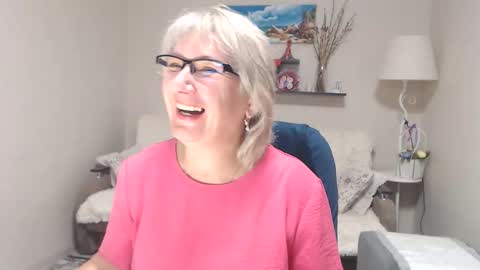 Leila Kinky online show from September 27, 2025, 4:17 am