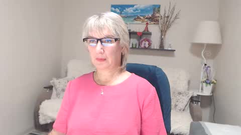 Leila Kinky online show from October 6, 2025, 5:05 am