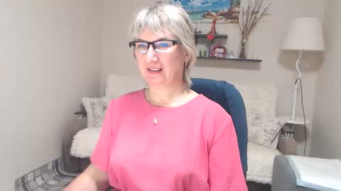 Leila Kinky online show from October 31, 2025, 12:06 pm