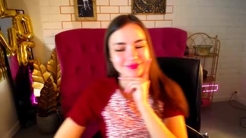 Snapshot of leilarai chatting on February 14, 2025, 3:15 pm Leila Rai online show from February 14, 2025, 3:15 pm