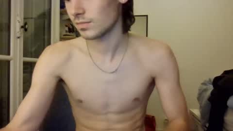 Snapshot of lelele44 chatting on November 17, 2025, 10:37 pm lelele44 online show from November 17, 2025, 10:37 pm