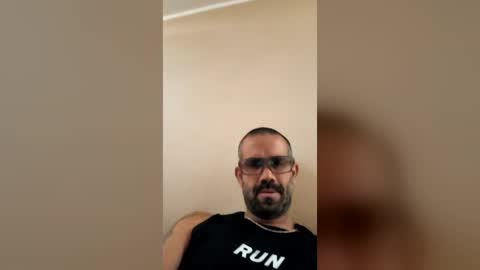 lelvinarm online show from June 14, 2026, 5:26 pm
