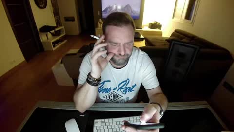 Ange online show from December 31, 2024, 10:01 pm