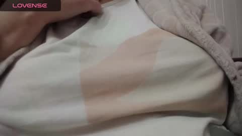 lenagolden online show from January 28, 2025, 7:42 pm